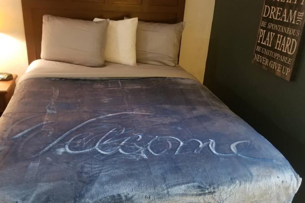 Hotel 2 Queen Beds Hotel Room 128 Booking Stillwater Eksteriør bilde
